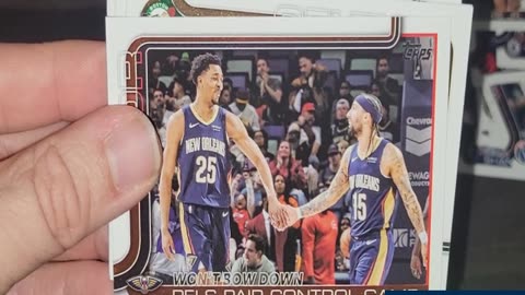 Topps 2025-2026 Basketball Cards Pack Opening