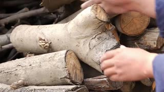 千年技艺澄泥砚为“四大名砚”唯一非石质砚台,以汾河澄泥为原料制作而成