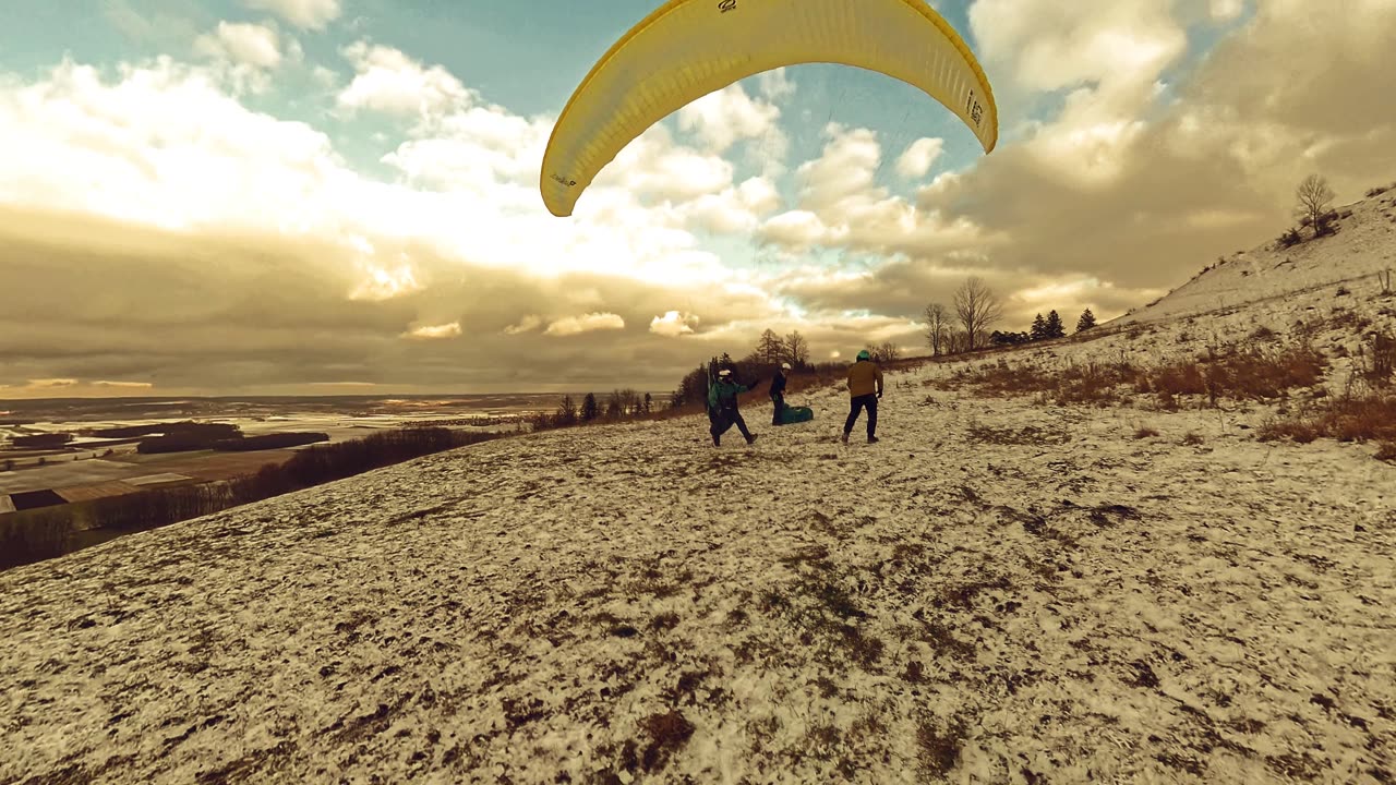 Paragliding