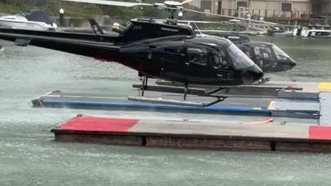 Busy Helitours Action: Four Helicopters Cycle Through at Gold Coast 500 Pontoons