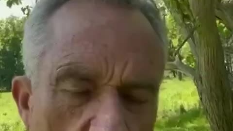 RFK Jr Explains how Bill Gates and China are Buying up all of US Farmland