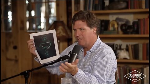 🟢 WATCH: Tucker Carlson Finally Addresses The Red String He Wears On His Wrist