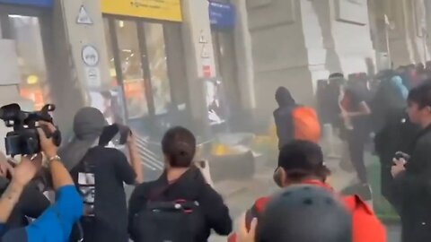 Islamists Coerce People To Submission With Violence: Pro-Palestine Thugs At Train Station In Milan 