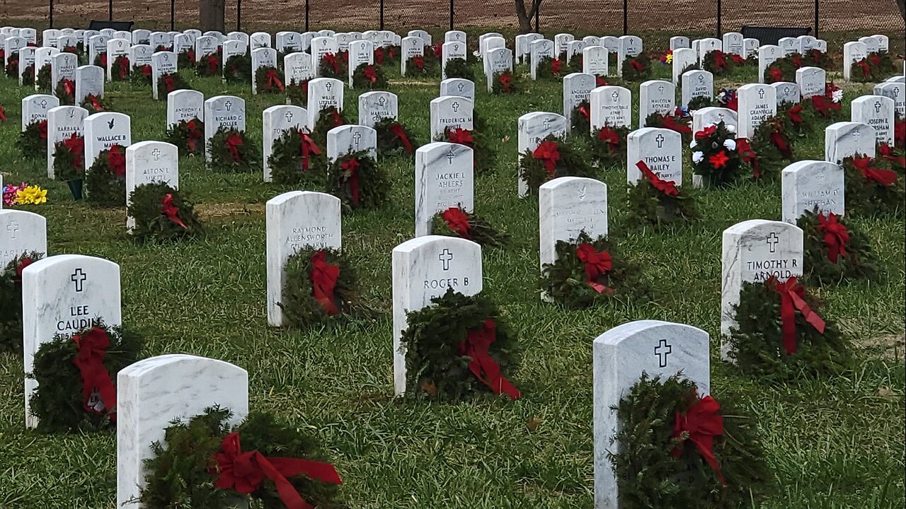 WREATHS ACROSS AMERICA / KENTUCKY VETERANS CEMETERY WEST / HOPKINSVILLE, KY