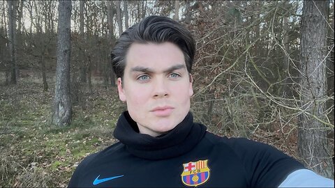 Why women dislike attractive men