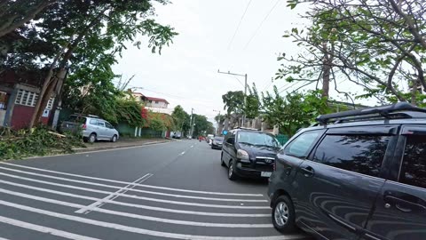 Real Life Situation on Illinois Street in Quezon City in the Philippines (252m)