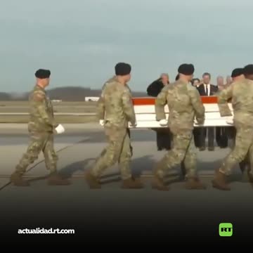 Trump despide a los militares y al intérprete muertos en un ataque de Estado Islámico en Siria