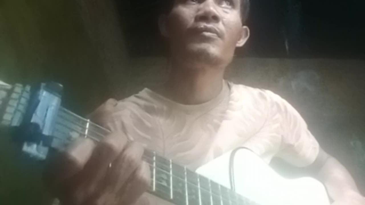 Gitar akustik