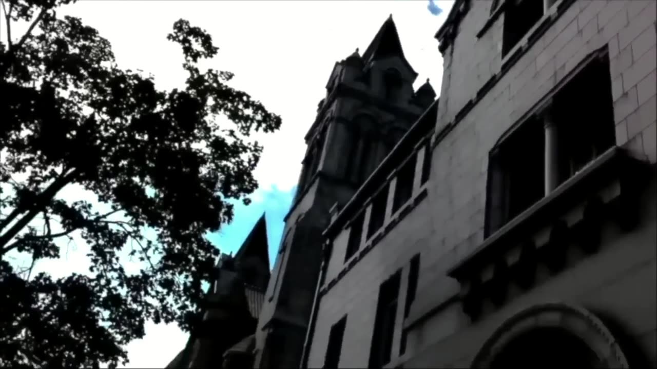 MyLunchBreak - Buildings That Shouldn’t Be Here