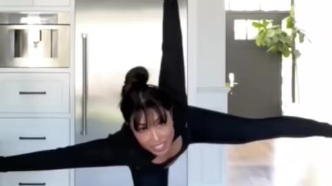 Amazing: I tried the human windmill challenge…