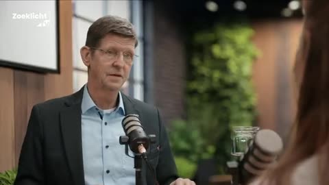 Zoeklicht TV - De Actualiteiten Podcast #32 - Arrestaties, oorlogen en opstand_ Waar gaat dit heen