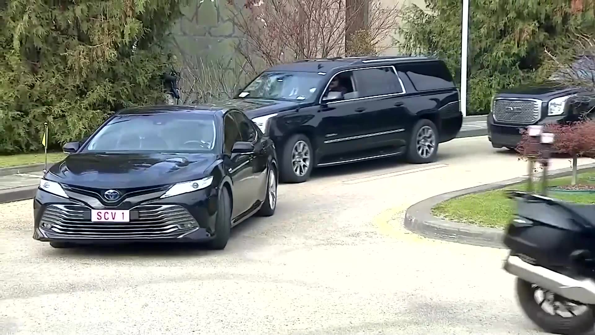 Pope Leo arrives in Ankara for his first trip abroad