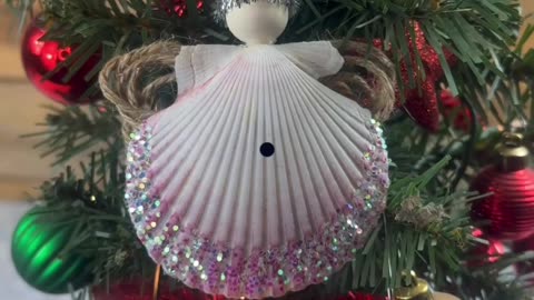 DIY Christmas Decorations using Seashells Christmas Countdown of Crafts Day 2