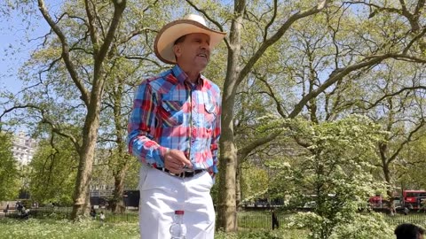 (1) Cowboy Preacher - Encourage Muslims & Atheists - Speakers Corner Hyde Park L