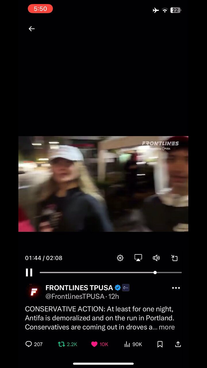 Frontline TP USA : Portland outside ICE