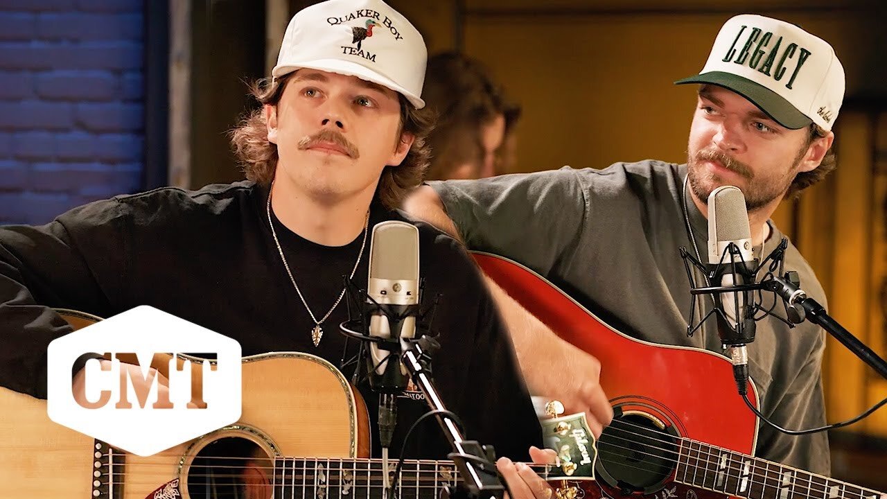 Dylan Marlowe & Conner Smith Perform "Country in the Clouds"