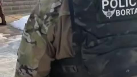 Border Patrol agents warn two white women: 'Dont make a bad decision today