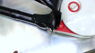 How to wash your bike's suspension fork quickly and efficiently