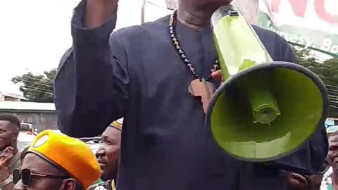 Reactions ｜ #FreeNnamdiKanuProtest ：Sowore Storms Abuja GSM Village