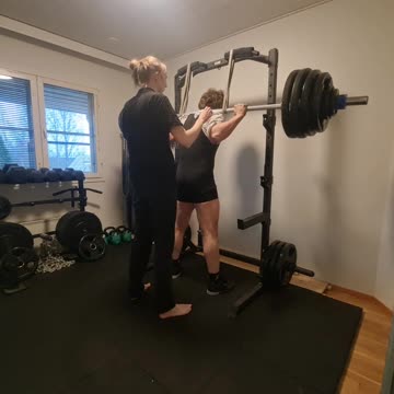 Squat with bands 202,5kg