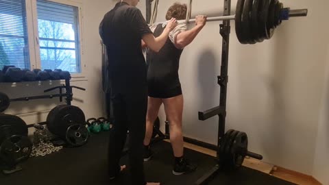 Squat with bands 202,5kg