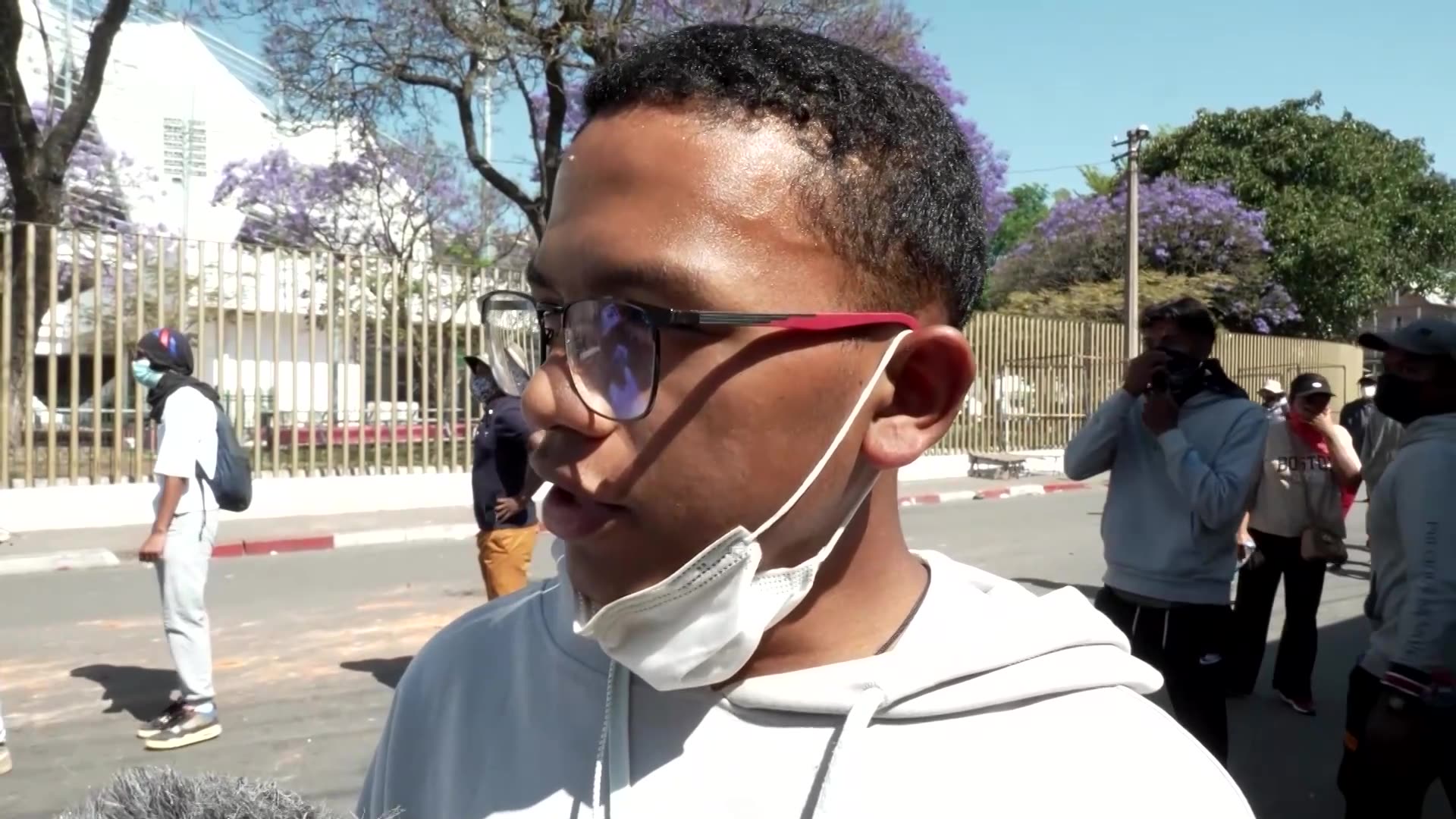 Madagascar security forces disperse protesters with tear gas