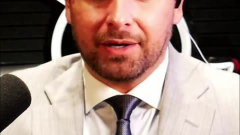 ICE Agent Shoots Man Trying to Escape