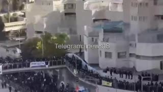 🇮🇱Orthodox Jews care protesting against the military draft in Jerusalem, blocking roads