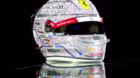 F1 Driver Hamilton Brings the Bling to Las Vegas GP