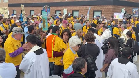 LIVE: Eucharist Procession to Broadview ICE Facility