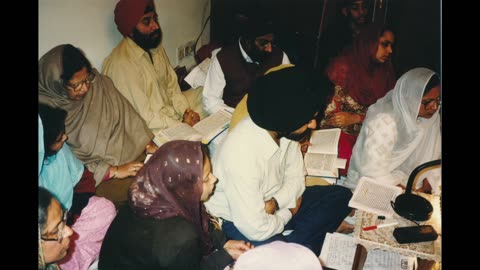 Bhai Mohinder Singh Jee SDO SV261 (#25)- ਆਸਾ ਮਹਲਾ ੧ ॥ਵਾਰ॥ -ਜੇ ਮੋਹਾਕਾ ਘਰੁ ਮੁਹੈ ਘਰੁ ਮੁਹਿ ਪਿਤਰੀ ਦੇਇ ॥