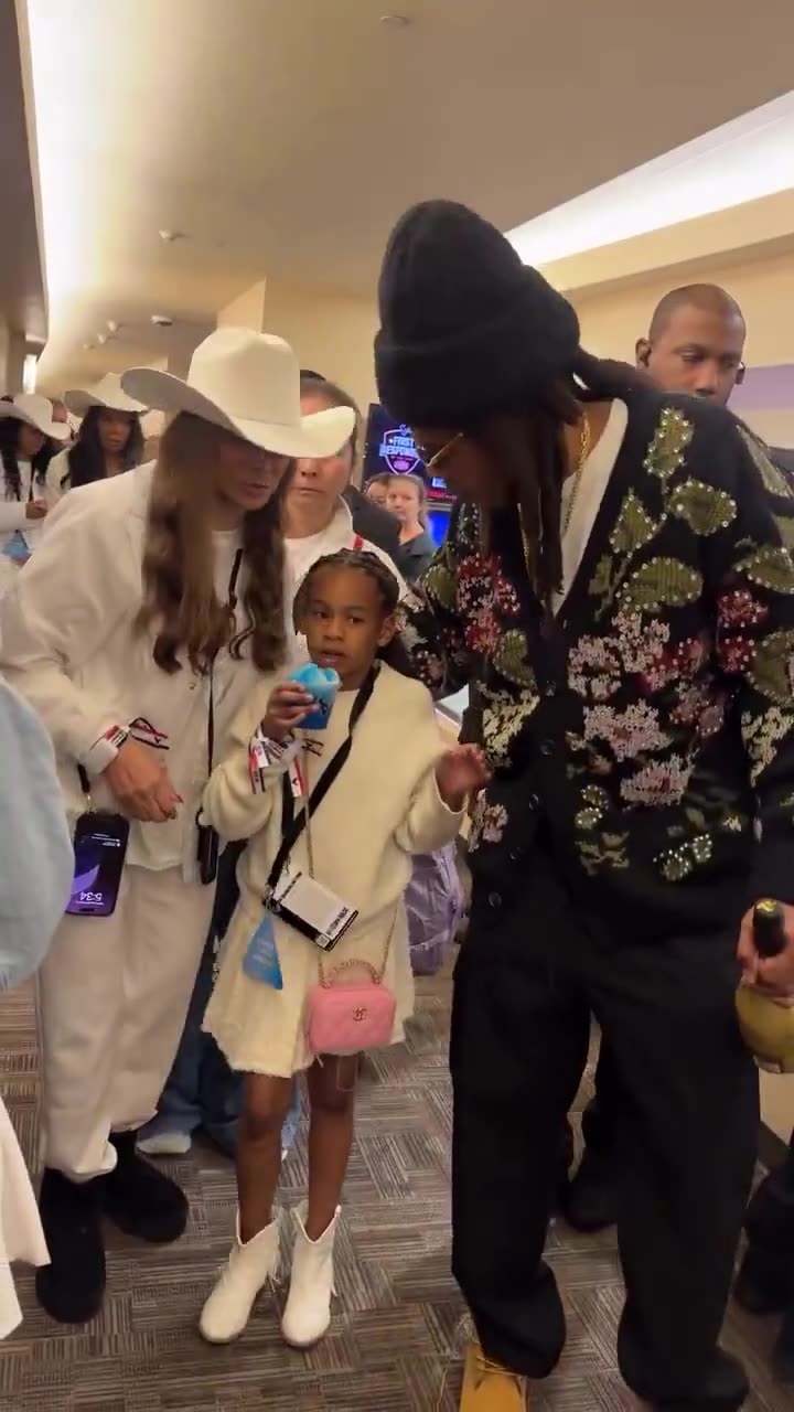 Jay-Z was spotted with his family after Beyoncé’s performance