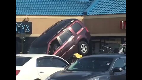 Guy tries freeing SUV from tow truck but fails #SUV #TowTruck #Pointless #japd