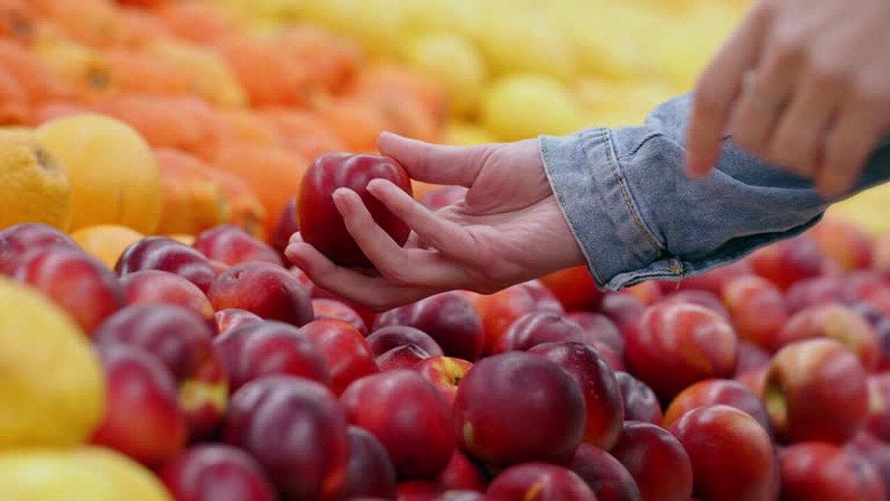 Are nectarines good for weight loss? #FruitGoals #SnackAttack