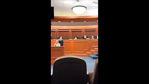 Cops get HANDS ON for speaking at meeting! #firstamendmentaudit #police #japd