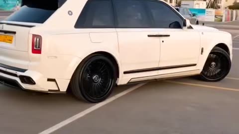 🤔💨 What Do You Think of This Luxury Car? | LuxurySportsCars