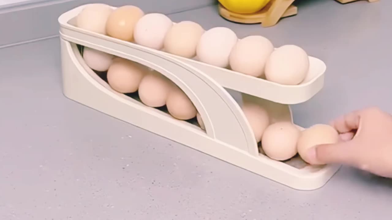 Genius Egg Organizer You’ll Wish You Bought Sooner! 🥚 Space-Saving Slide Egg Box for Every Fridge