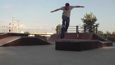 Clean Pop Shove Off a Manual Box! 🛹🔥 #Skateboarding