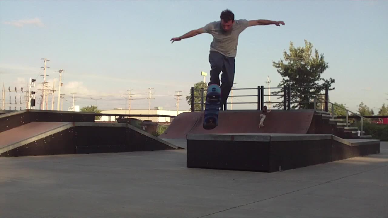 Clean Pop Shove Off a Manual Box! 🛹🔥 #Skateboarding