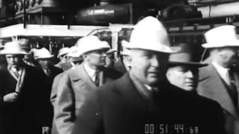 Ford Dealers Visit Ford Plants - Ford Dealers Visit Ford Plants - fc-fc-863