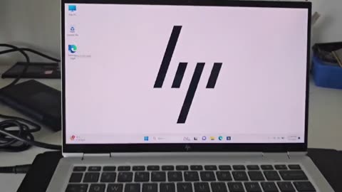 Used HP Elitebook 1030 G7 （i7-10th 16gb ram 512gb ssd touchscreen ) test video(720P_HD)