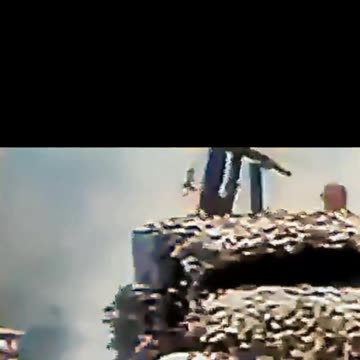 German troops drift with AA truck Italy 1944 #Colourized footage 🇩🇪 🚚 🎥