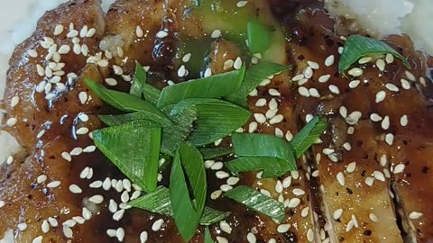 Easy 20-Minute Soy Sauce Chicken Thigh Recipe #chickenrecipe #dinnerideas