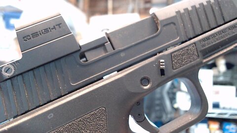 New Pistol Red Dot Sights - Guns & Ammo Livestream
