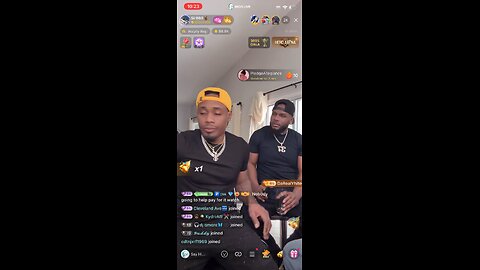 Double mint twins 👀 a bigo mess chilling with YNs go crazy