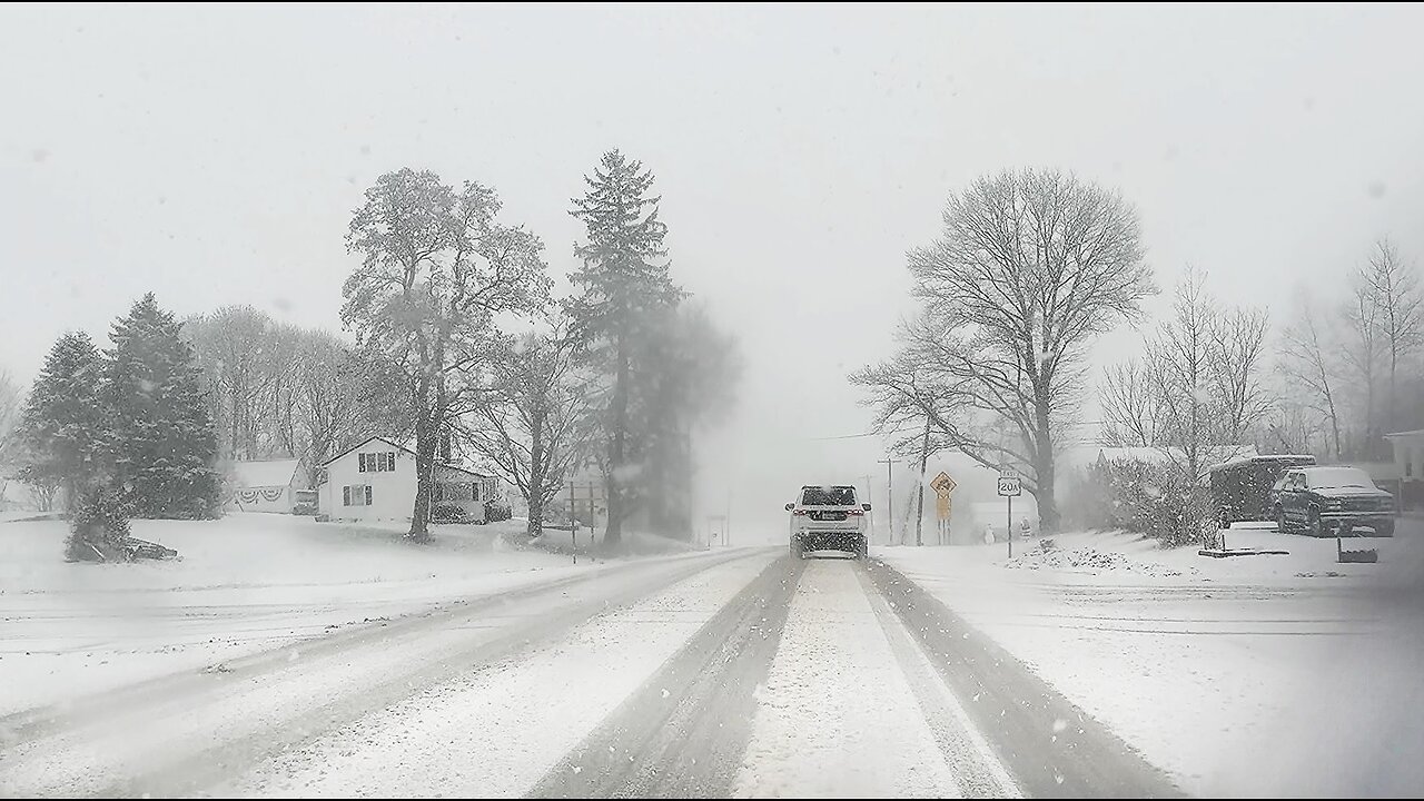 Snowfall in New York state - American Countryside Driving