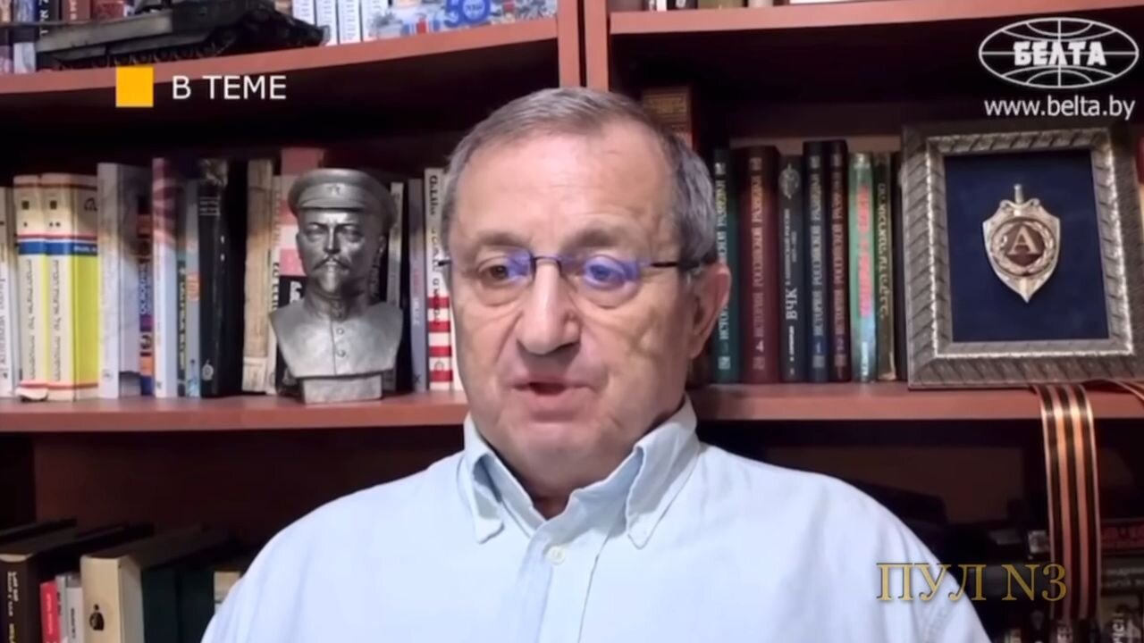 Zelenský je profesionální žebrák, jehož úkolem je žebrat o pokračování války proti Rusku!