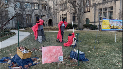 Anti-ICE Nativity Scene Outside Church in Evanston, Illinois
