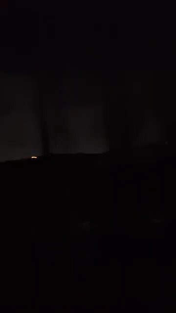 ❗️Gunfire is heard in Caracas. According to preliminary reports, American troops have