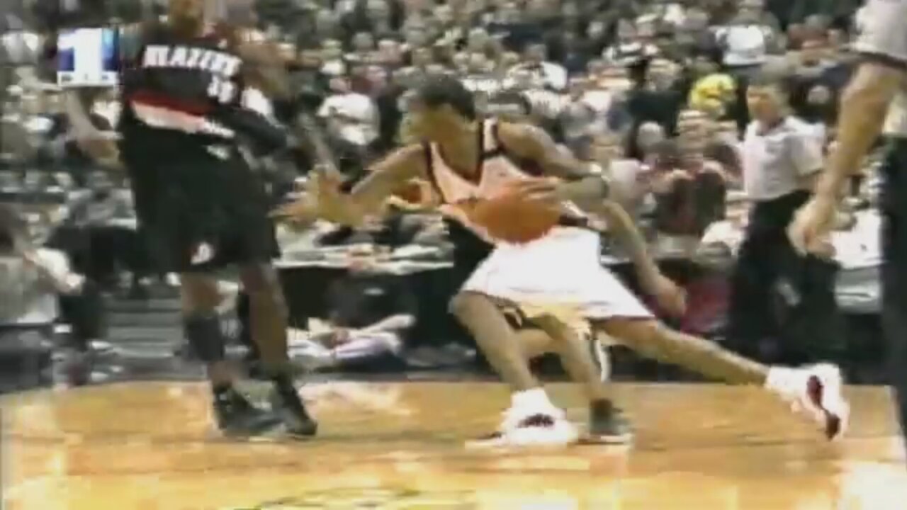 Allen Iverson 26 Points 8 Ast Vs. Trail Blazers, 1999-2000.